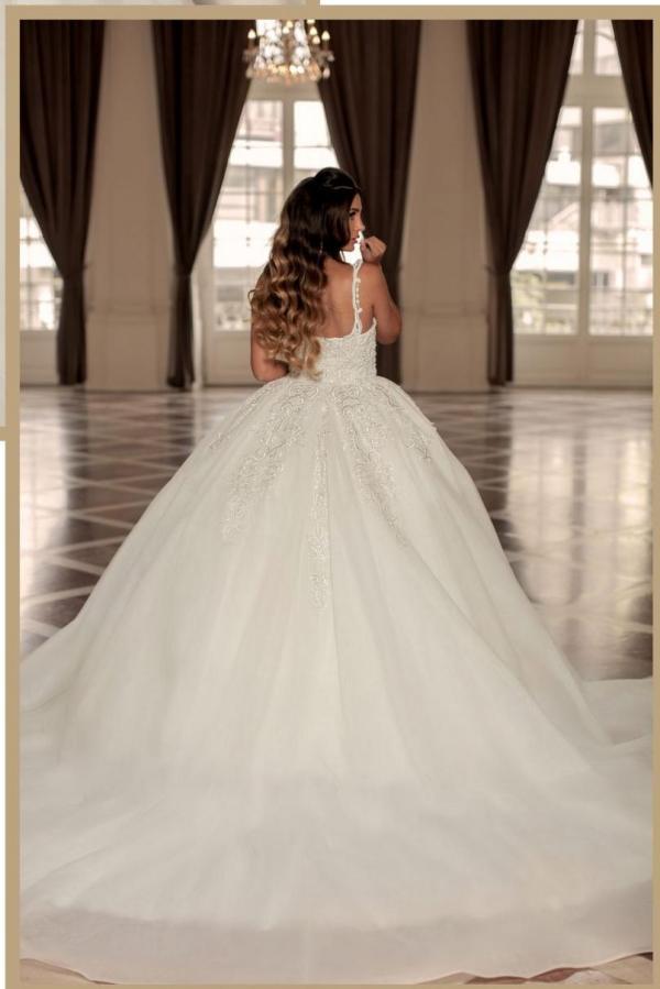Charming Long Ball Gown Sweetheart Spaghetti Straps Organza Wedding Dress