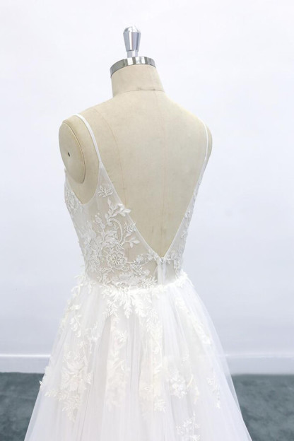 Elegant Long Sweetheart Appliques Lace Tulle A-line Wedding Dress