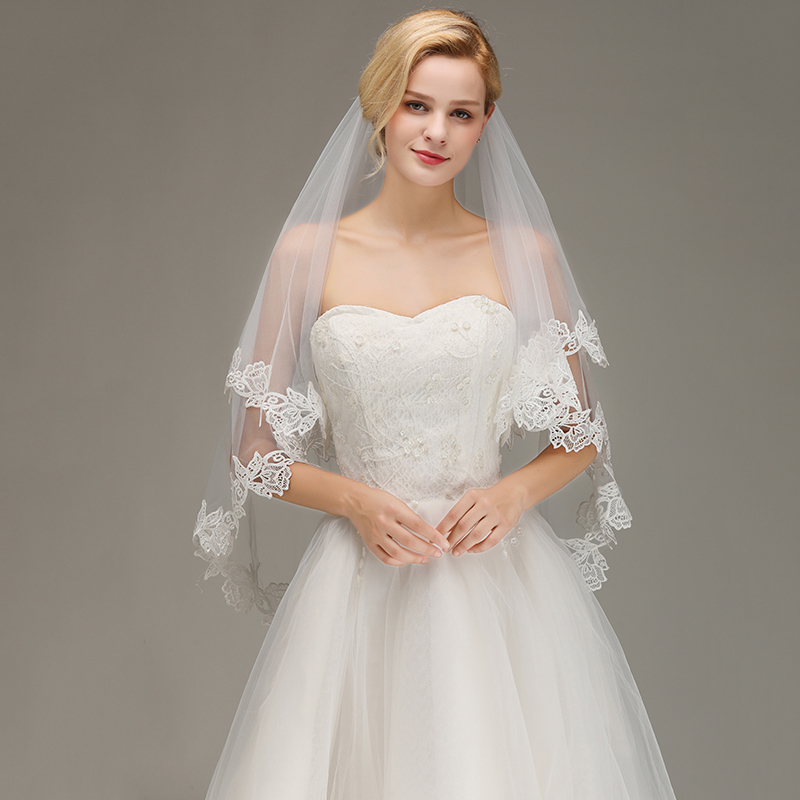Lace Applique Two Layers Wedding Veils With Comb