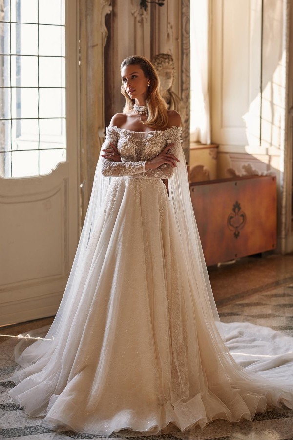 Gorgeous Long A-line Off the Shoulder Tulle Lace Wedding Dresses with Sleeves