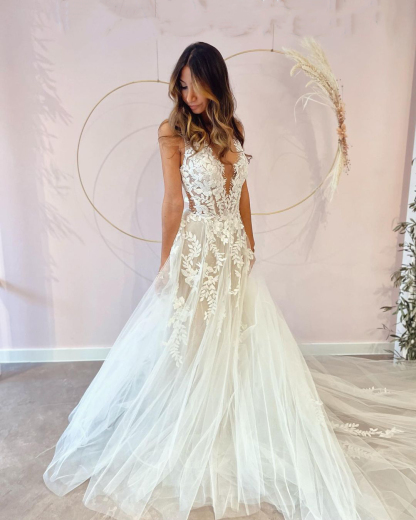 A-Line Deep V-neck Appliques Lace Tulle Backless Floor-length Wedding Dress