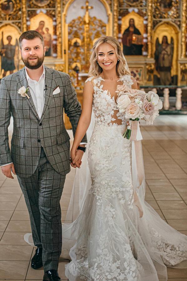 Elegant Long Mermaid Jewel Tulle Lace Wedding Dress