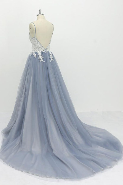 Chic Long A-line Spaghetti Strap Appliques Tulle Open Back Wedding Dress