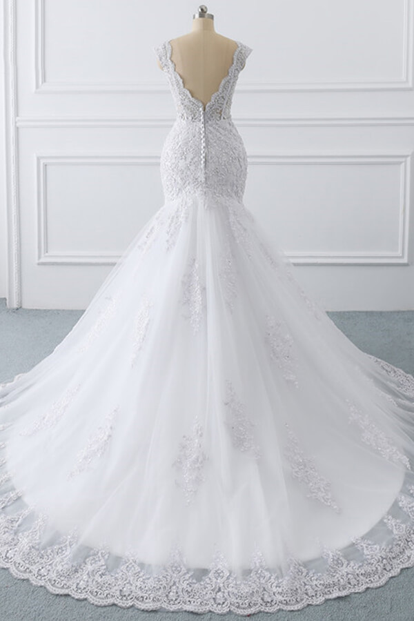 Chic White Long V-neck Appliques Lace Mermaid Tulle Wedding Dress