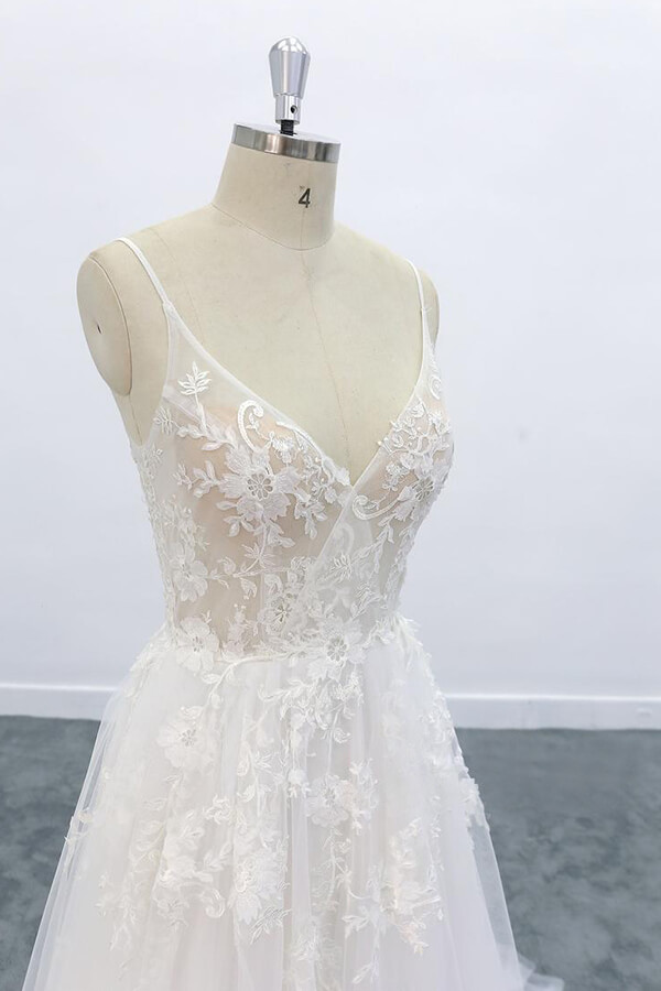 Elegant Long Sweetheart Appliques Lace Tulle A-line Wedding Dress