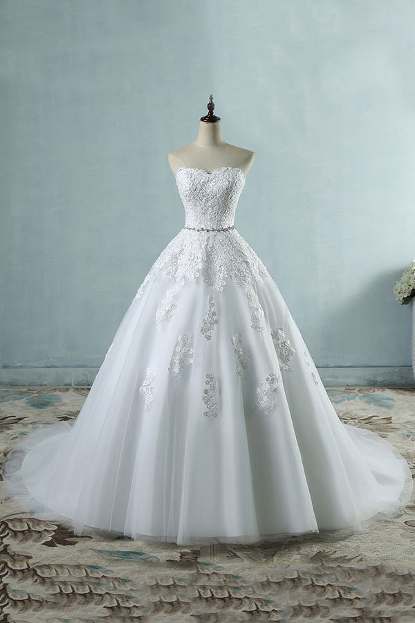 Long Sweetheart Appliques Lace Tulle A-line Wedding Dress
