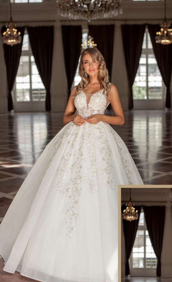 Long Ball Gown Sweetheart Satin Lace Backless Wedding Dresses