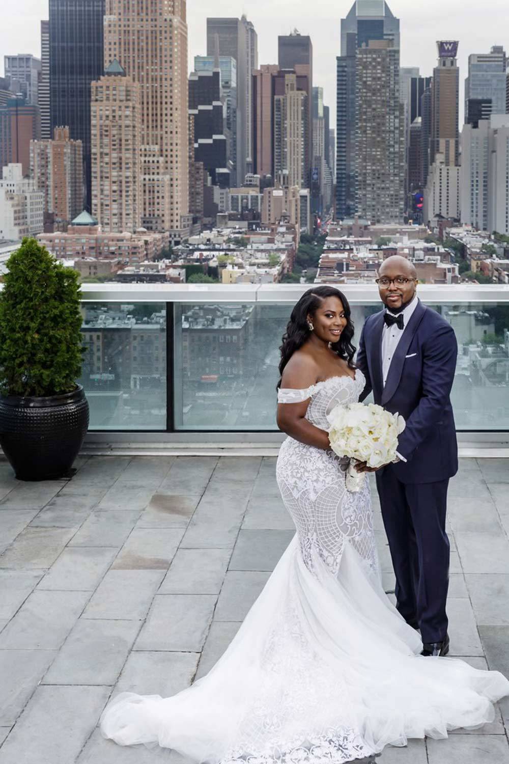 Modest Plus Size Long Off the Shoulder Mermaid Tulle Lace Wedding Dresses