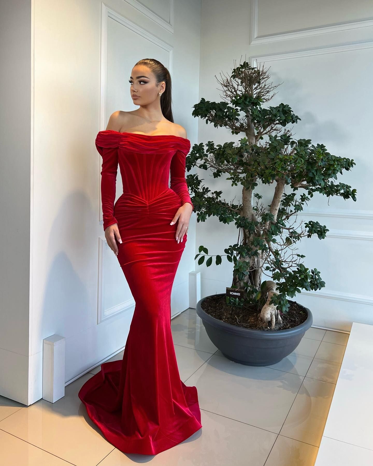 Red Long Off the Shoulder Velvet Mermaid Prom Dresses with Sleeves