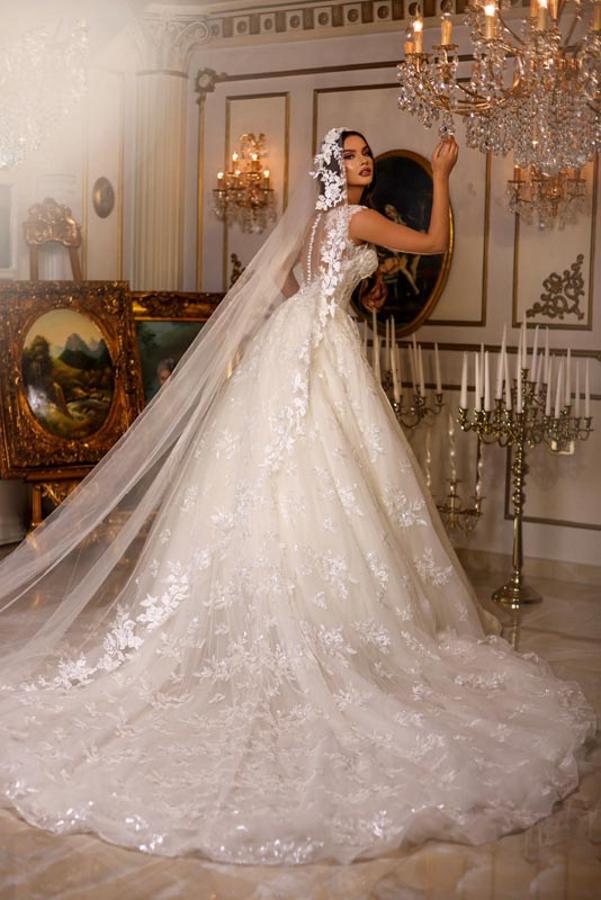 Long A-line Sweetheart Tulle Lace Open Back Wedding Dresses