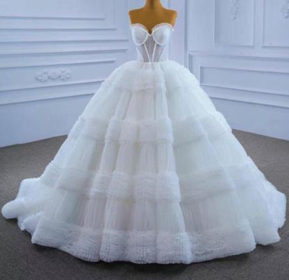 Charming Long Ball Gown Strapless Lace Tulle Wedding Dress