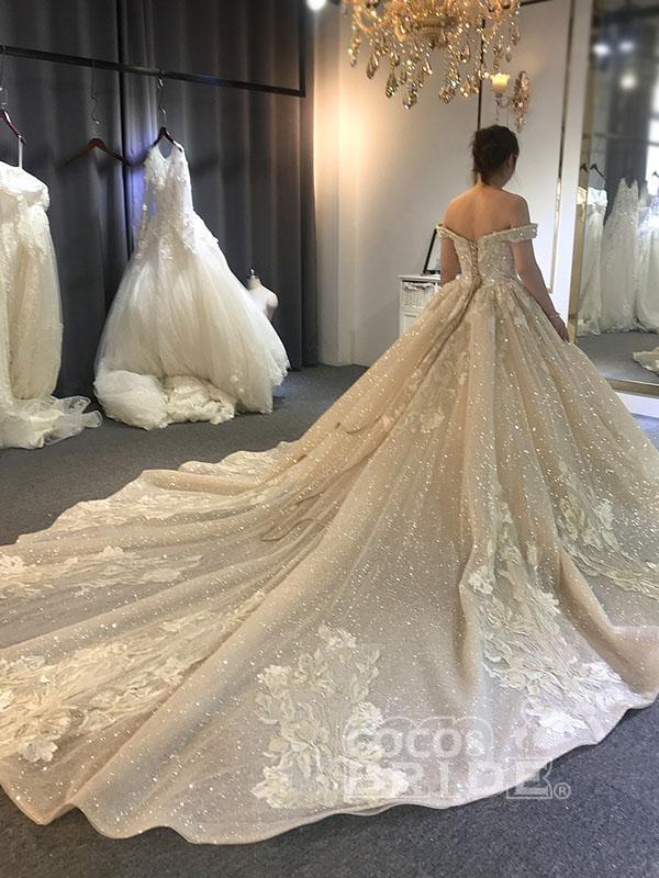 Luxury Beading Off the Shoulder Ball Gown Wedding Dresses With Train