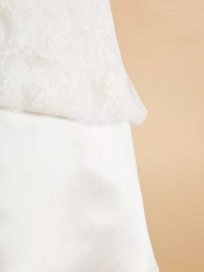 Long A-line Tulle Lace Flower Girl Dresses White First Communion Dress