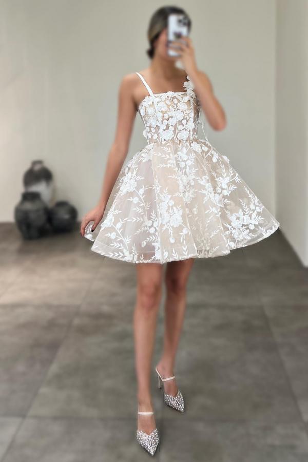 Short A-line Square Neck Spaghetti Straps Sleeveless Tulle Appliques Lace Wedding Dresses