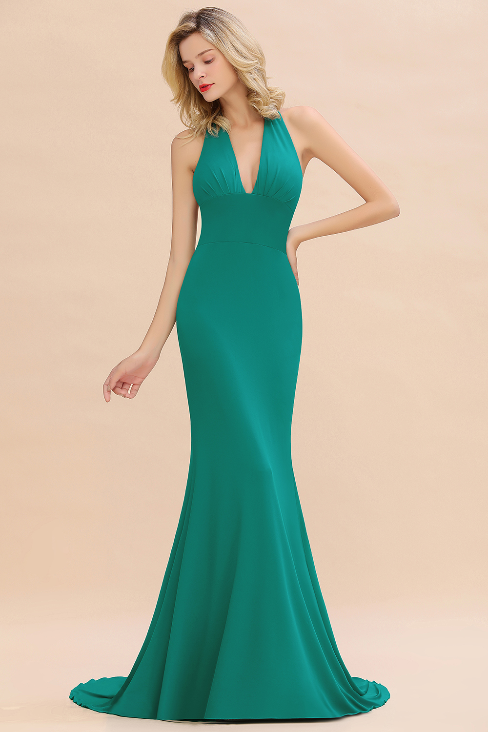 Elegant Mermaid Halter Pool V-neck Bridesmaid Dress