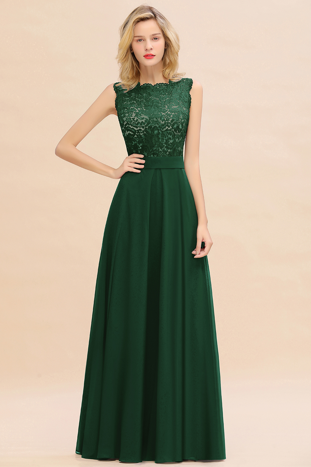 Exquisite Scoop Sleeveless A-line Bridesmaid Dress