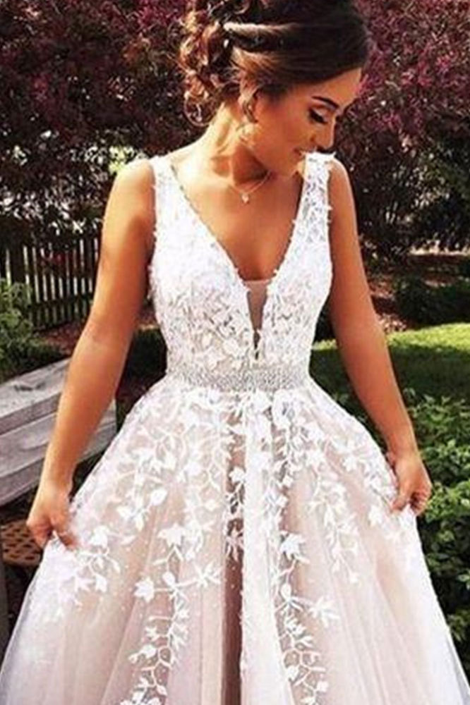 Elegant Long Appliques Lace V neck Tulle A line Wedding Dress