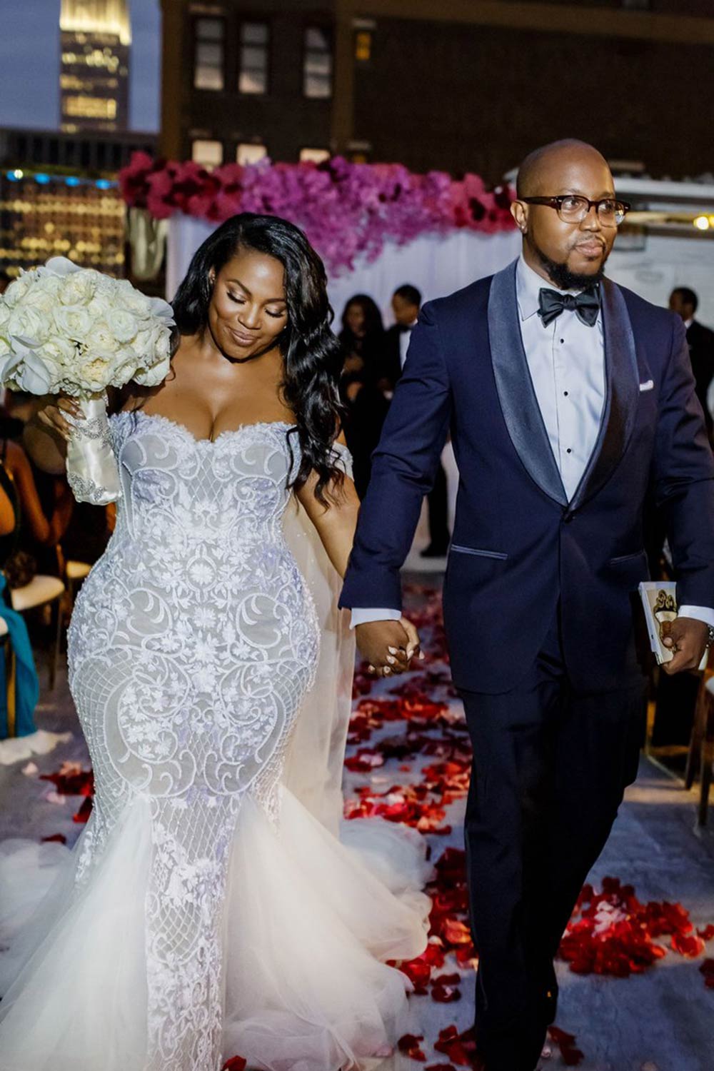Modest Plus Size Long Off the Shoulder Mermaid Tulle Lace Wedding Dresses