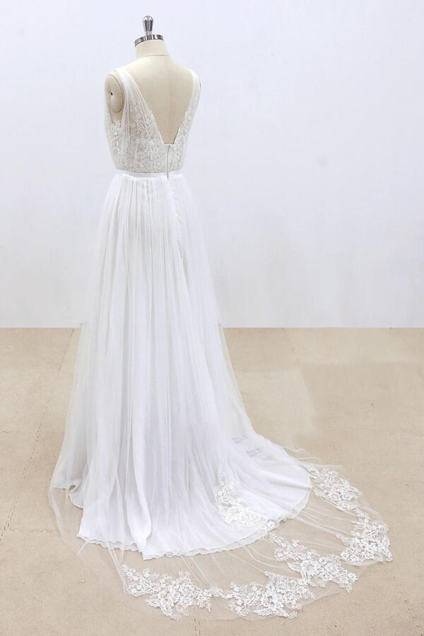 Elegant Long V-neck Ruffle Tulle Appliques A-line Wedding Dress