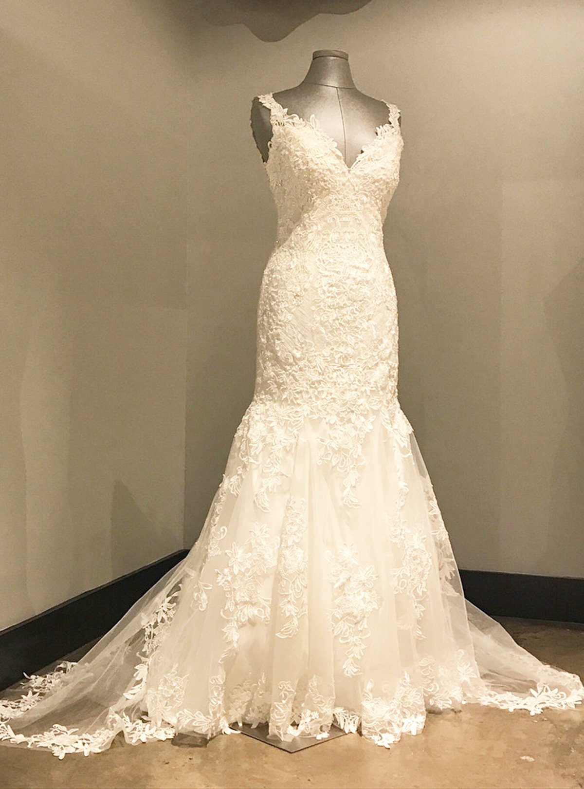 Ivory Lace Long V Neck Mermaid Open Back Wedding Dress