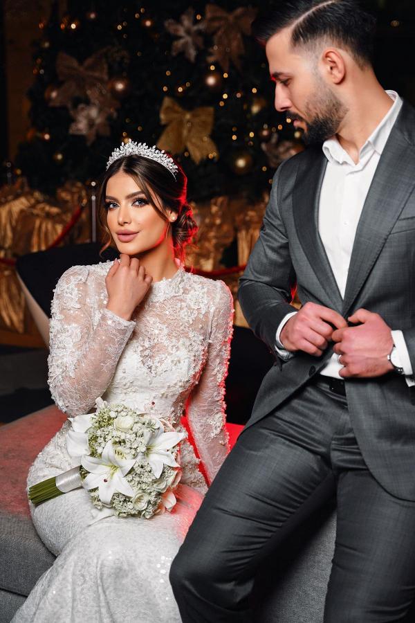 Charming Long Sleeves High Neck Satin Lace Mermaid Wedding Dresses with Chapel Train