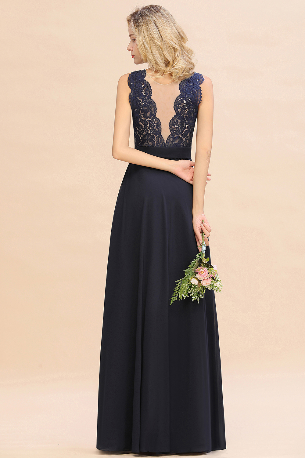 Exquisite Scoop Sleeveless A-line Bridesmaid Dress