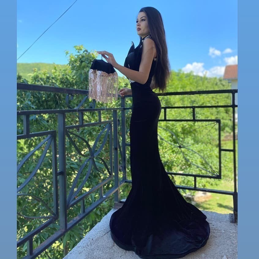 Sexy Black High Neck Appliques Lace Velvet Floor-length Mermaid Prom Dress With Slit