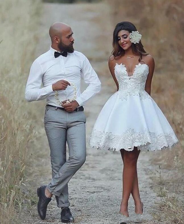 Elegant Short A-line Sweetheart Appliques Lace Prom Dresses