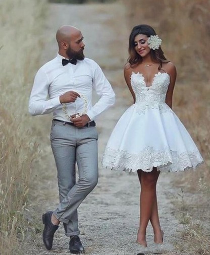 Elegant Short A-line Sweetheart Appliques Lace Prom Dresses