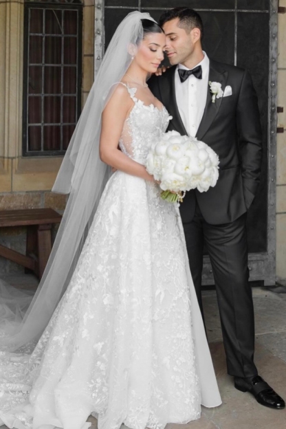 Long Mermaid Spaghetti Straps Lace Floor Length Wedding Dress with Flower