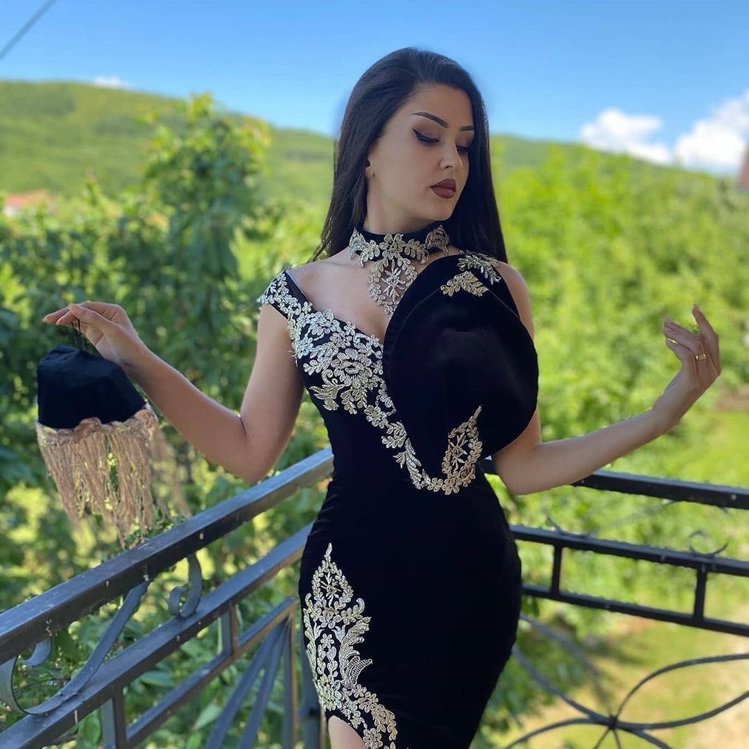 Sexy Black High Neck Appliques Lace Velvet Floor-length Mermaid Prom Dress With Slit