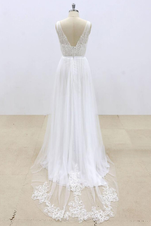 Elegant Long V-neck Ruffle Tulle Appliques A-line Wedding Dress