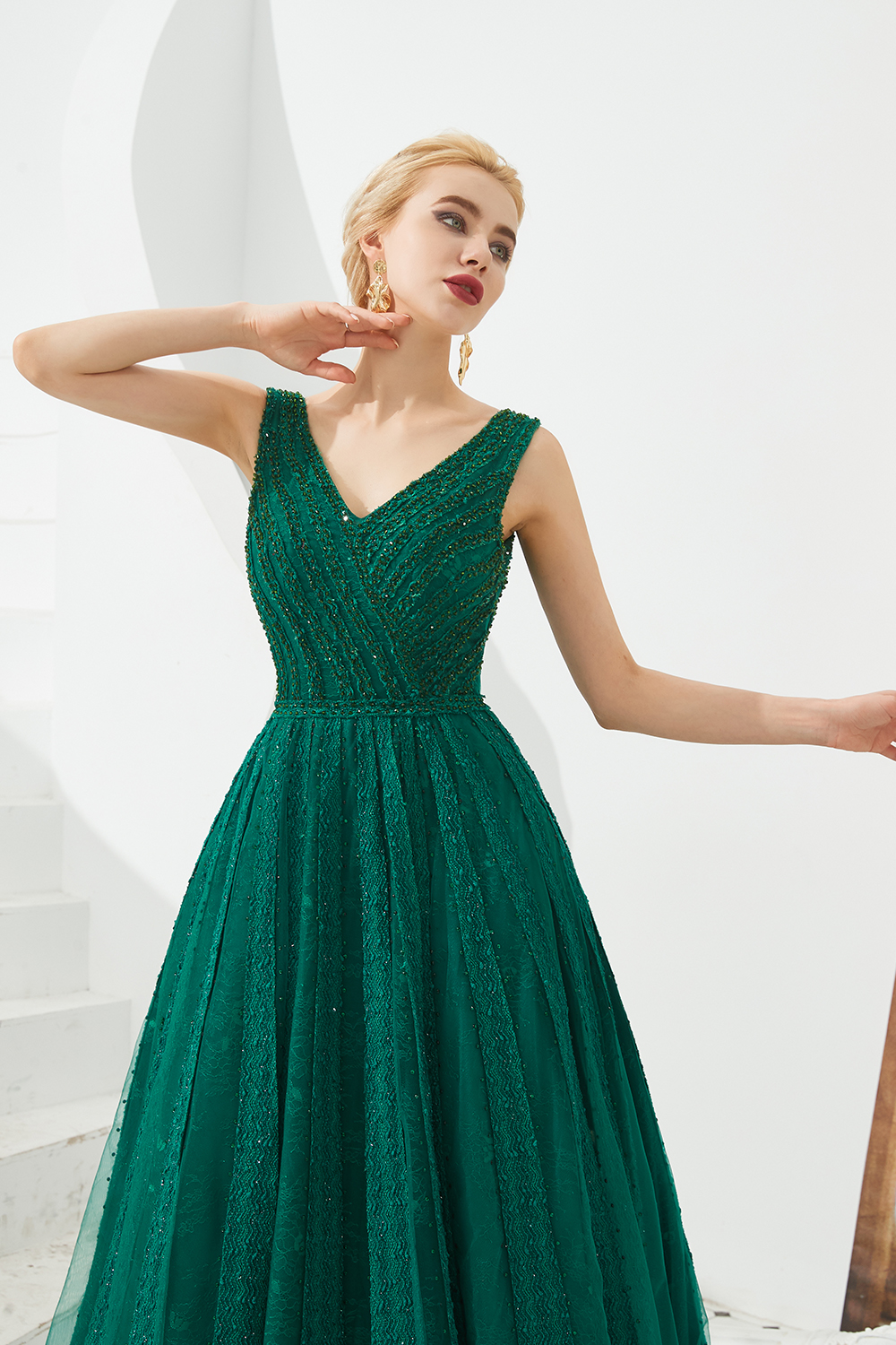 Long V-neck Tulle A-line Sequin Burgundy Formal Dresses