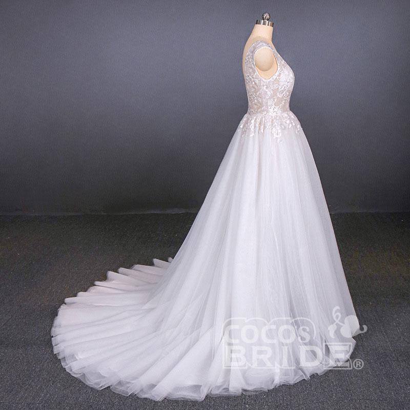 Sexy V Neck Tulle with Lace Appliques A Line Backless Wedding Dress