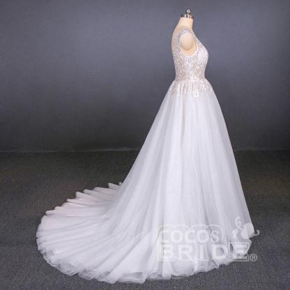 Sexy V Neck Tulle with Lace Appliques A Line Backless Wedding Dress