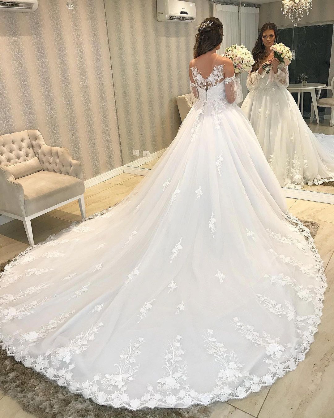 Elegant Long A-line Princess Off-the-shoulder Tulle Wedding Dress with Bubble Sleeves