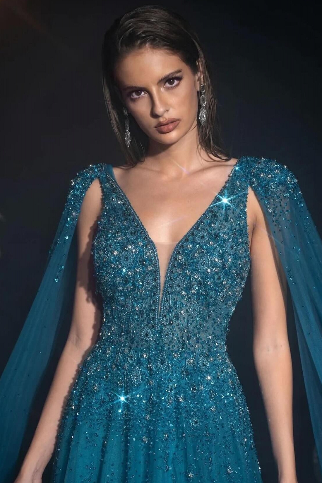 Sparkle Tulle V-Neck A-Line Prom Dress Watteau Train with Beads and Sequined
