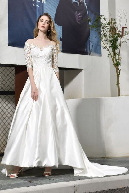 Long A-line Sweetheart Satin Lace Wedding Dresses with Half Sleeves