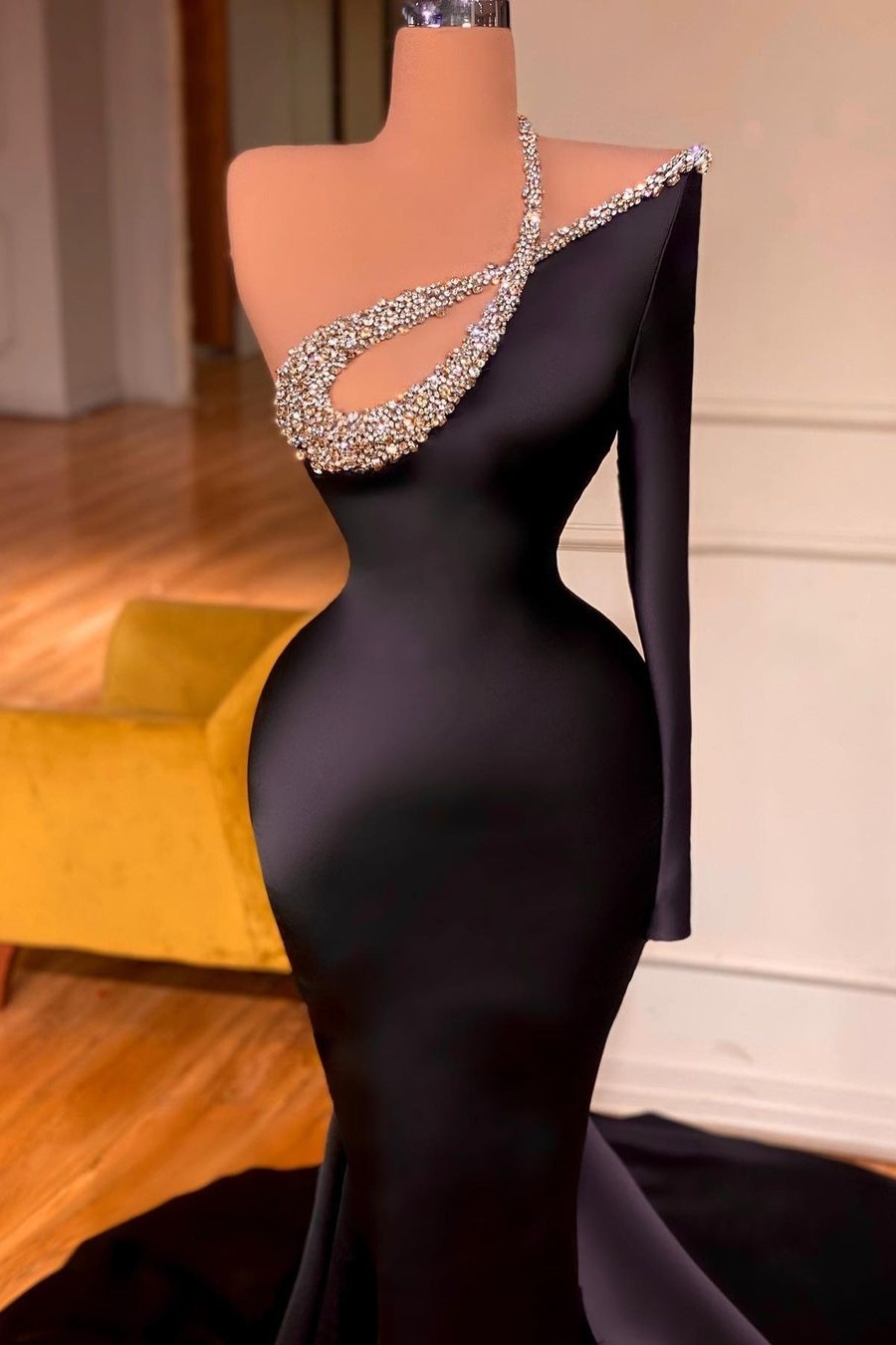 Long Sleeves Black One Shoulder Satin Beads Prom Dresses with Sleeves