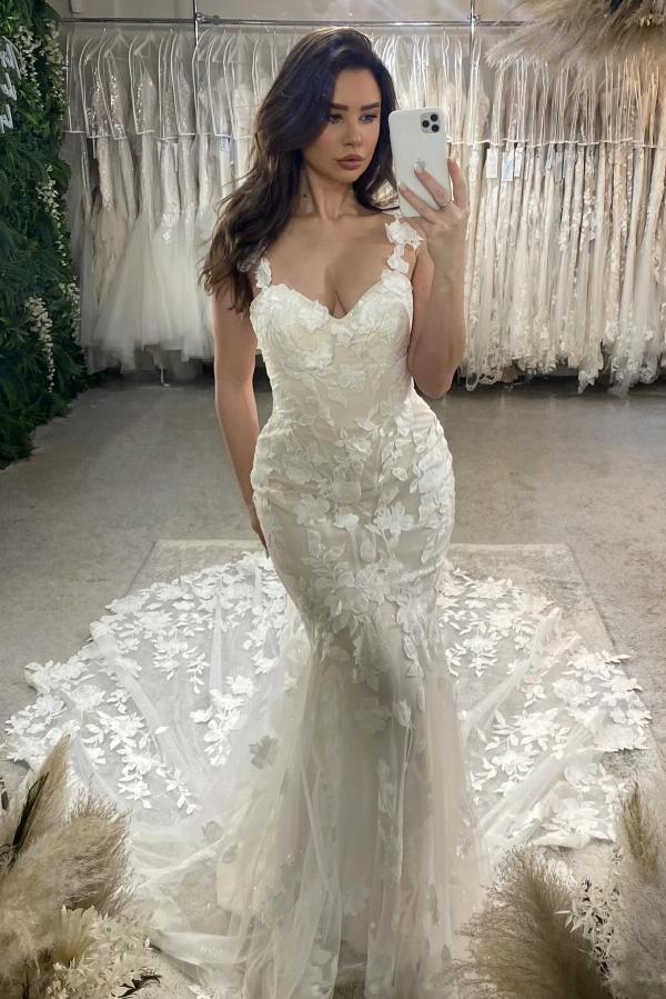 Spaghetti Straps Open Back Long Tulle Appliques Lace Wedding Dress with Ruffles