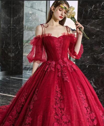 Gorgeous Train A-line Off-the-shoulder Spaghetti Straps Long Sleeve Appliques Lace Prom Dress