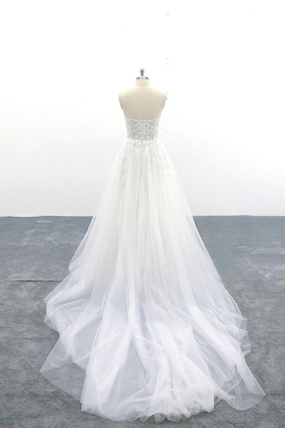 Long Appliques Lace Strapless Tulle A-line Wedding Dress