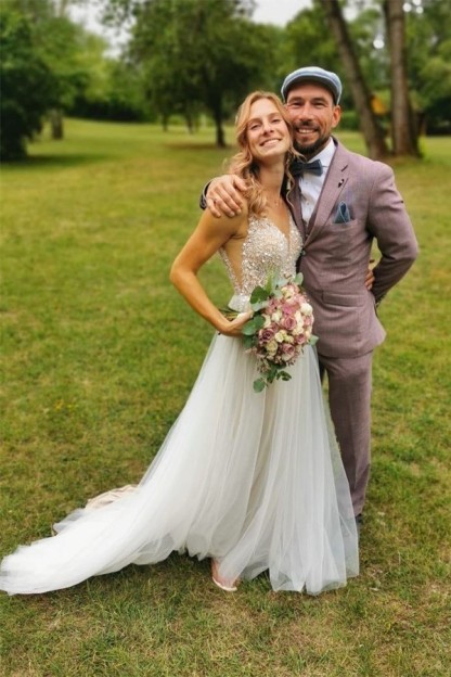 Simple Long A-line V-neck Tulle Lace Wedding Dress with Slit