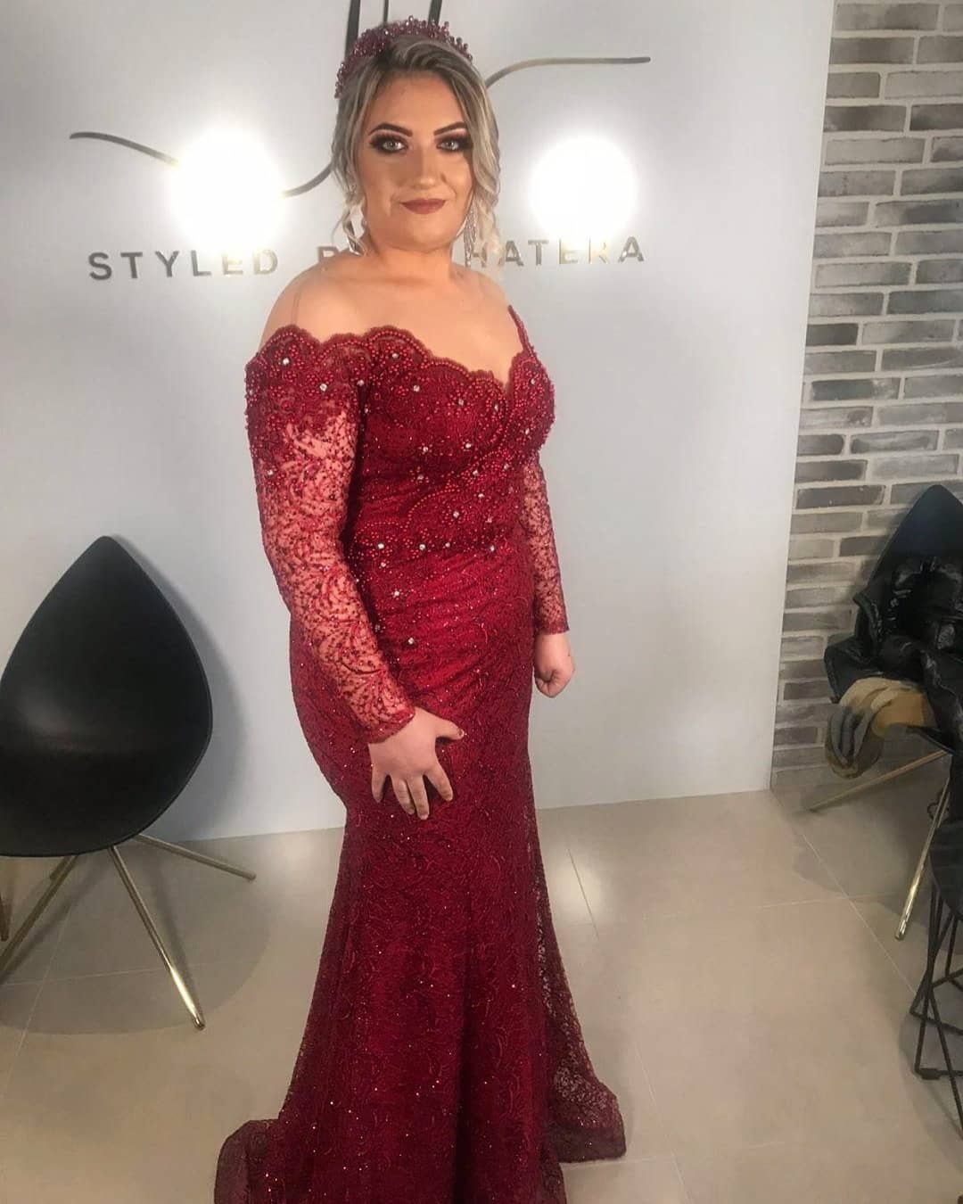 Sexy Sweetheart Off-the-shoulder Long Sleeve Appliques Lace Pearl Floor-length Mermaid Prom Dress