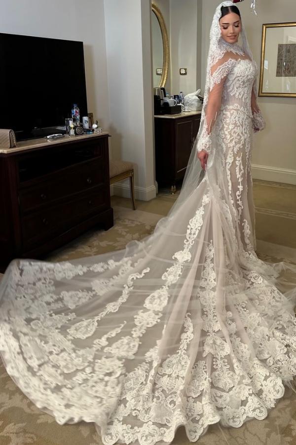Elegant Plus Size High Neck Long Sleeve White Floor Length Mermaid Lace Wedding Dress