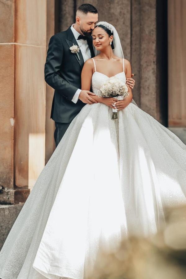Elegant White Ball Gown Sweetheart Spaghetti Straps Satin Long Wedding Dresses