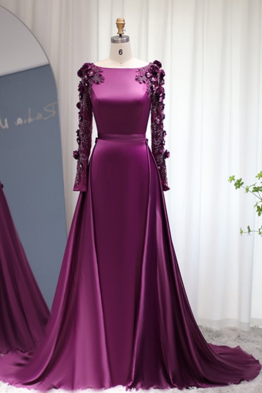 Long Sleeves Mermaid Satin 3D Flower Beadings Formal Prom Dresses with Sweep Train
