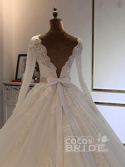 Luxury Long Tulle Lace Bowknot Ball Gown Wedding Dresses with Long Sleeves