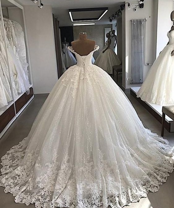 Long Off-the-shoulder Lace Tulle Ball Gown Lace-up Wedding Dresses