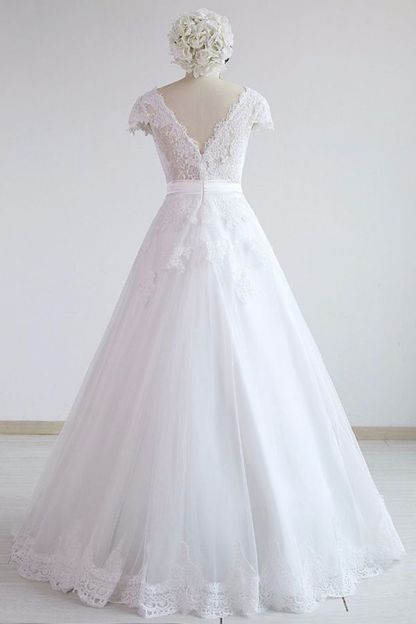 Elegant Lace Cap Sleeve Tulle A-line Wedding Dress